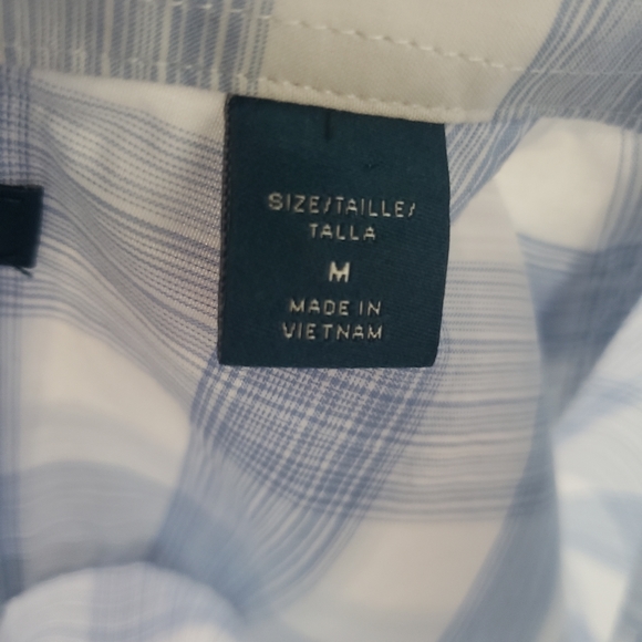 Perry Ellis plaid button down shirt - Picture 3 of 5